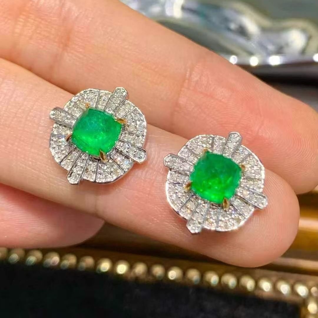 14k Gold 2.01 Ct Vivid Green Natural Emerald & Diamond Earrings - 2