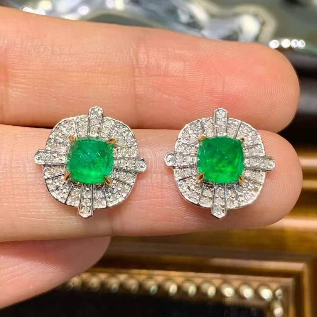 14k Gold 2.01 Ct Vivid Green Natural Emerald & Diamond Earrings - 3