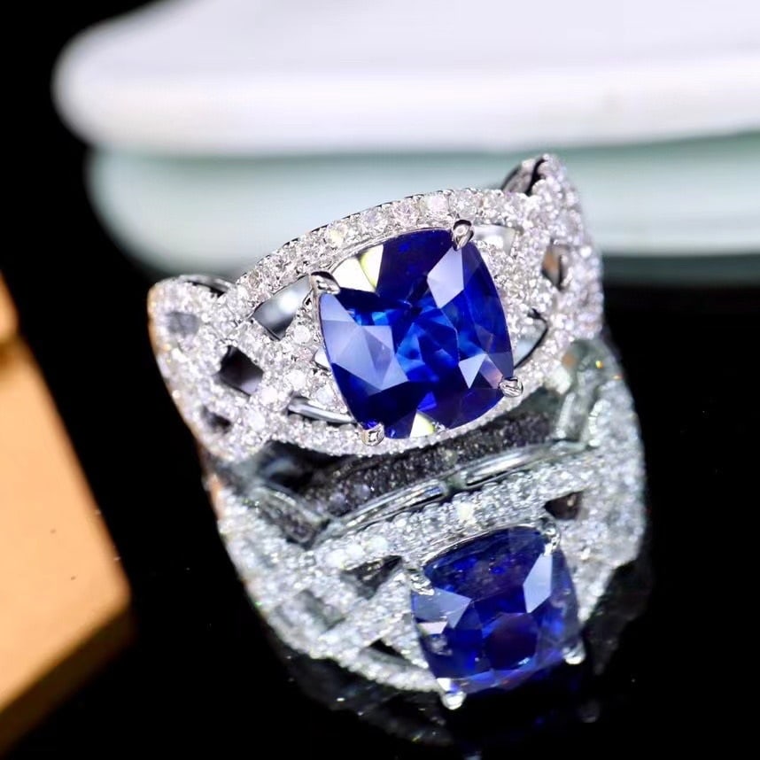 14k Gold 2.60 Ctw Natural Sapphire & Diamond Ring - 3