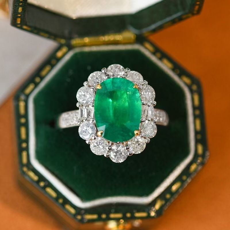 14k Gold 2.05 Ct Vivid Green Natural Emerald & Diamond Ring: Ref:230980432 // gold content:14k gold // ring size:7. 25us // // main gemstone:emerald // shape:oval // carat weight:2. 05ct // color:vivid green // treatment:natural // // adjacent gemstone 2 :