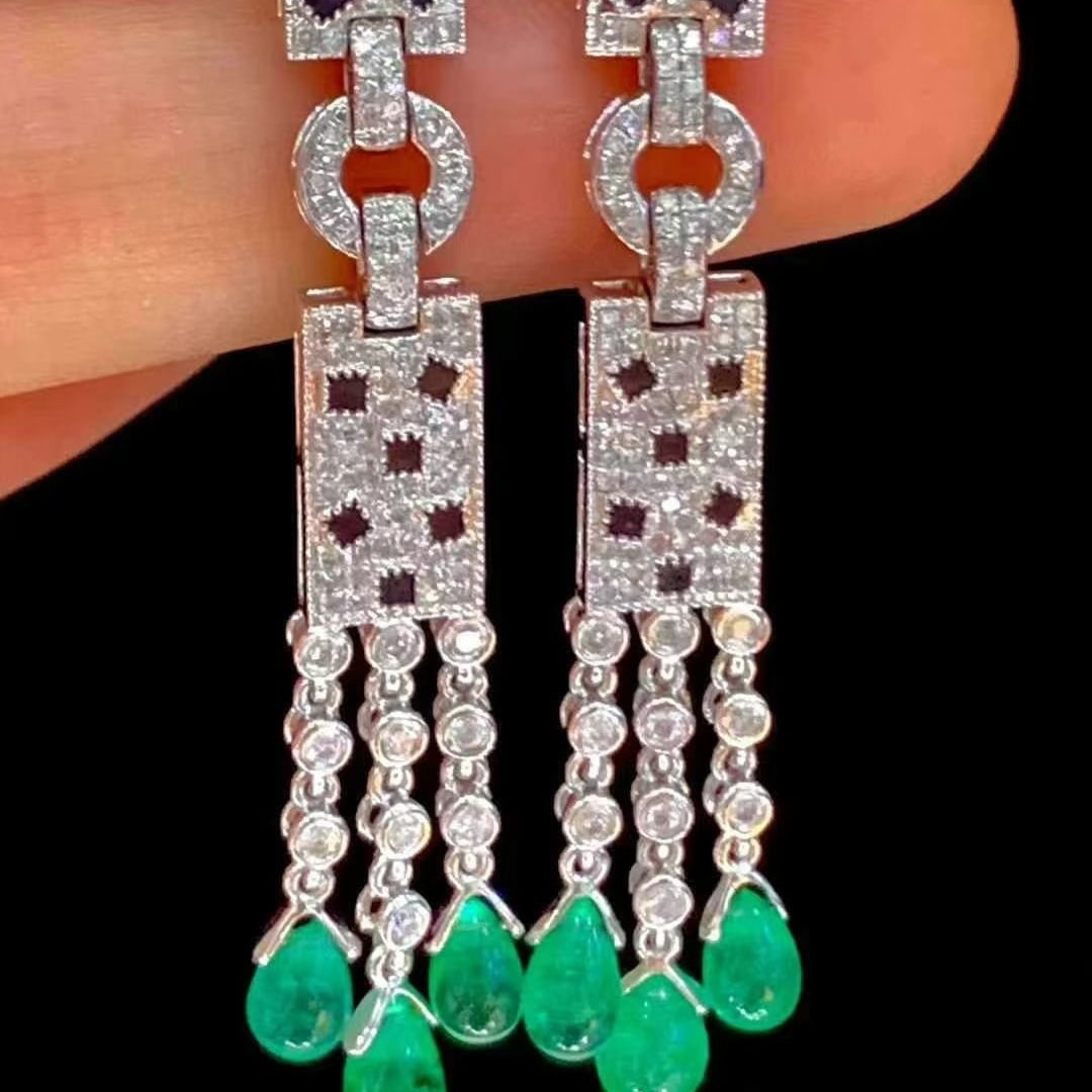 14k Gold 3.2 Ct Natural Emerald & Diamond Earrings - 2