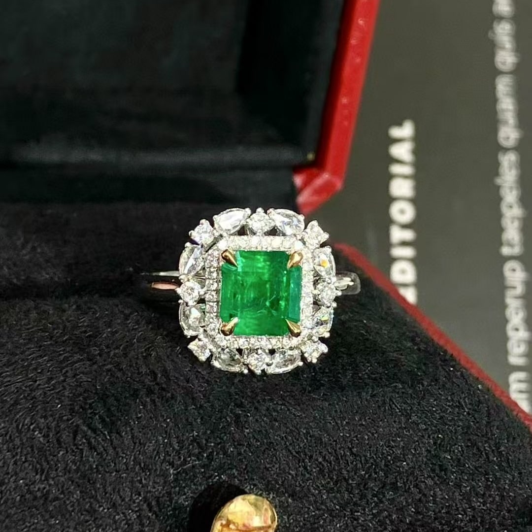 14k Gold 1.84 Ctw Vivid Green Natural Emerald & Diamond Ring: Ref:230980435 // gold content:14k gold // ring size:7. 25us // // main gemstone:emerald // shape:octagonal // carat weight:1. 37ct // color:vivid green // treatment:natural // // adjacent gemstone 2
