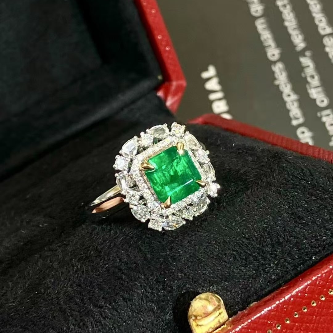 14k Gold 1.84 Ctw Vivid Green Natural Emerald & Diamond Ring - 3