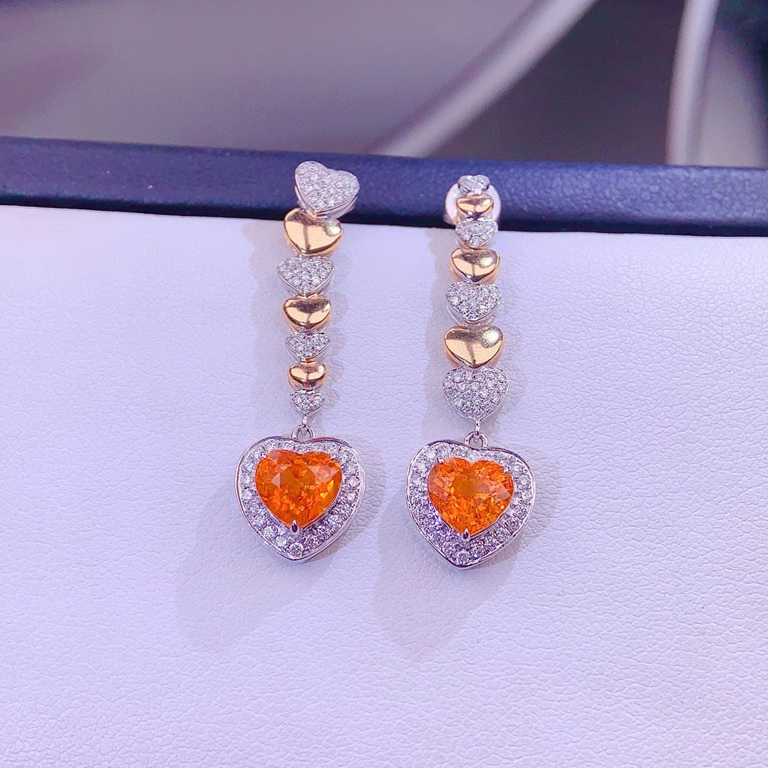 14k Gold 2.98 Ct Natural Spessartine & Diamond Earrings: Ref:231147069 // gold content:14k gold // main gemstone:spessartine // shape:heart // carat weight:2. 98ct // color:orange // treatment:natural // // adjacent gemstone 2 : diamond // shape:round //