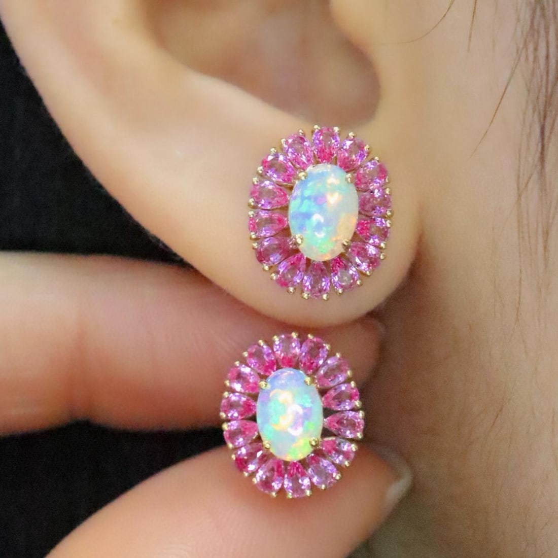14k Gold 2.89 Ctw Natural Opal & Sapphire Earrings: Ref:231147088 // gold content:14k gold // main gemstone:opal // shape:oval // carat weight:0. 85ct // color:color // treatment:natural // // adjacent gemstone 2 : sapphire // number of stones:30 //