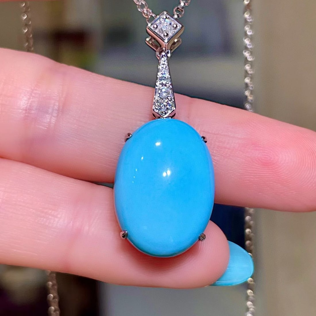14k Gold 10.11 Ctw Natural Blue Turquoise & Diamond Necklace: Ref:231147107 // gold content:14k gold // main gemstone:blue turquoise // shape:oval // carat weight:9. 99ct // color:blue // treatment:natural // // adjacent gemstone 2 : diamond // shape:round // ca