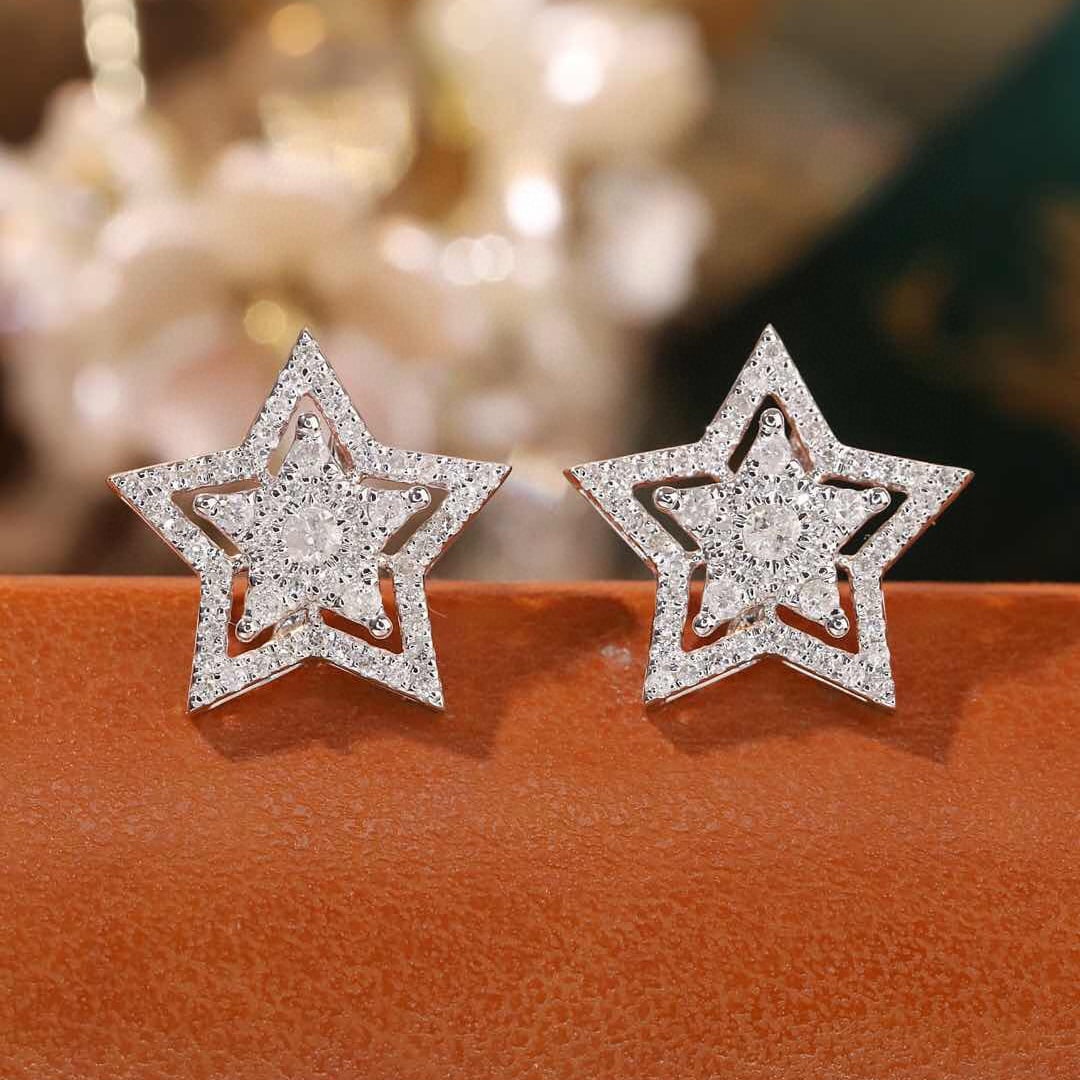 14k Gold 0.5 Ct Natural H Diamond Earrings: Ref:231147190 // gold content:14k gold // main gemstone:diamond // shape:round // carat weight:0. 5ct // clarity grade:vs-si // color:h // treatment:natural // cut grade:g // Condition: New Low