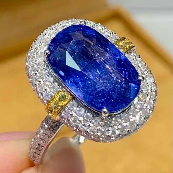 14k Gold 4.1 Ct Natural Sapphire & Diamond Ring: Ref:231147220 // gold content:14k gold // ring size:7. 25us // // main gemstone:sapphire // shape:cushion // carat weight:4. 1ct // color:blue // treatment:natural // // adjacent gemstone 2 : diamond