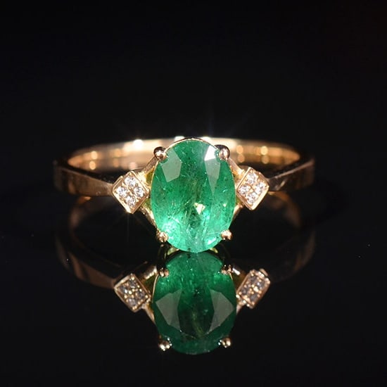 14k Gold 1.17 Ctw Natural Emerald & Diamond Ring: Ref:231147227 // gold content:14k gold // ring size:7. 25us // // main gemstone:emerald // shape:oval // carat weight:1. 15ct // color:green // treatment:natural // // adjacent gemstone 2 : diamond