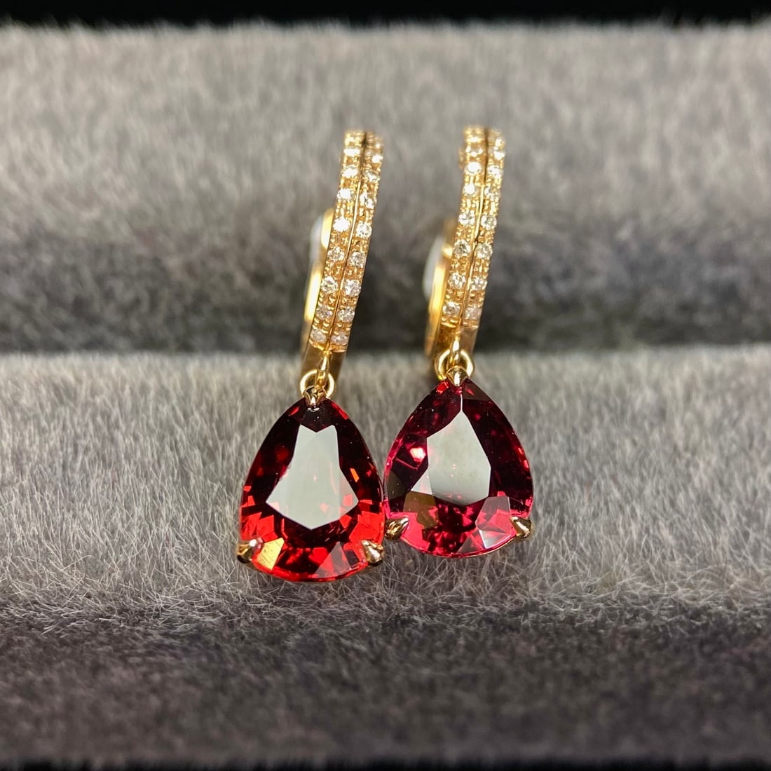 14k Gold 3.59 Ct Natural Garnet & Diamond Earrings - 3