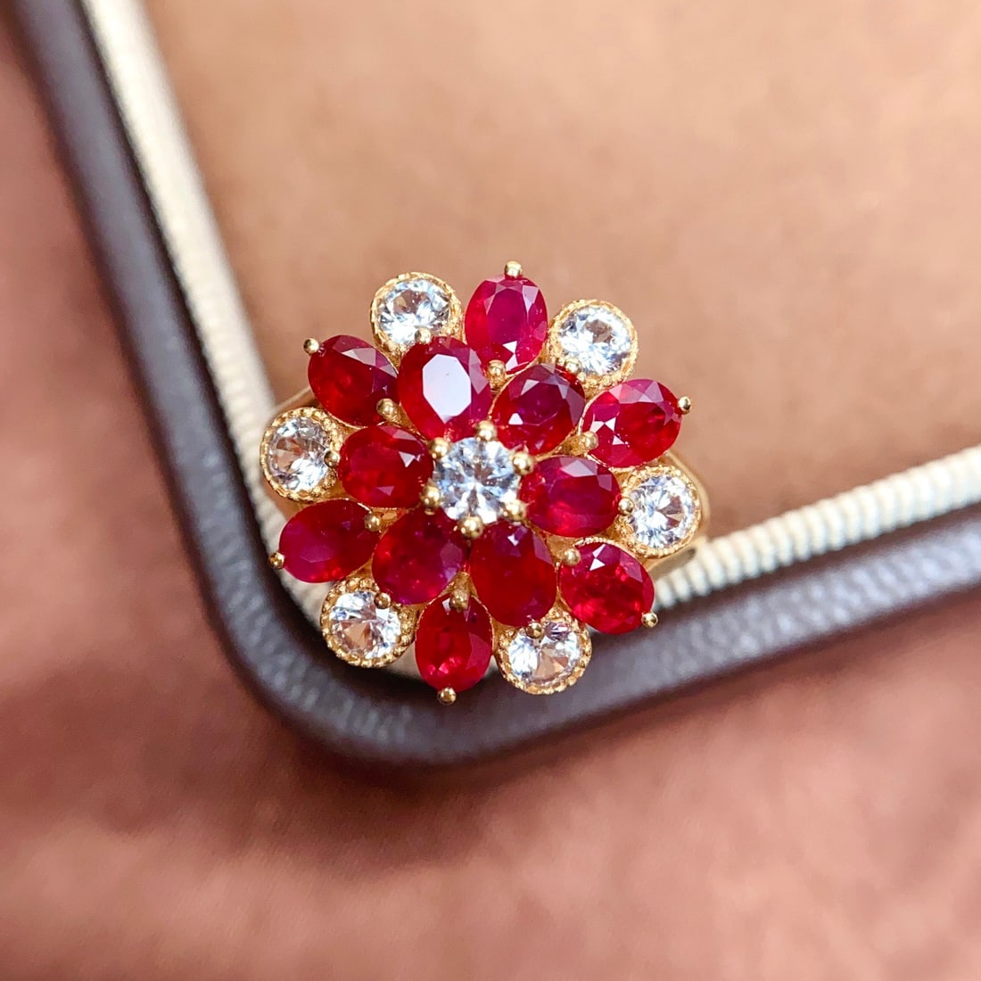 14k Gold 3.45 Ct Natural Ruby & Sapphire Ring: Ref:231148071 // gold content:14k gold // ring size:7. 25us // // main gemstone:ruby // shape:oval // carat weight:3. 45ct // color:red // treatment:natural // // adjacent gemstone 2 : sapphire //