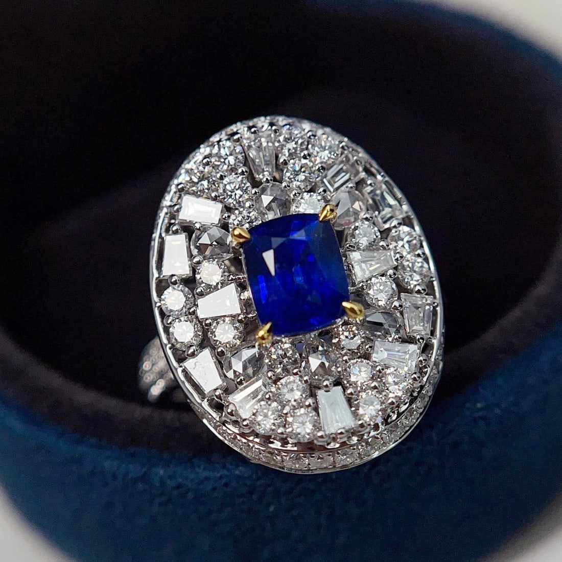 14k Gold 4.00 Ctw Natural Sapphire & Diamond Ring/pendant( Without Chain ): Ref:231148127 // gold content:14k gold // ring size:7. 25us7. 25us // // main gemstone:sapphire // shape:cushion // carat weight:1. 60ct // color:blue // treatment:natural // // adjacent gemstone 2 :