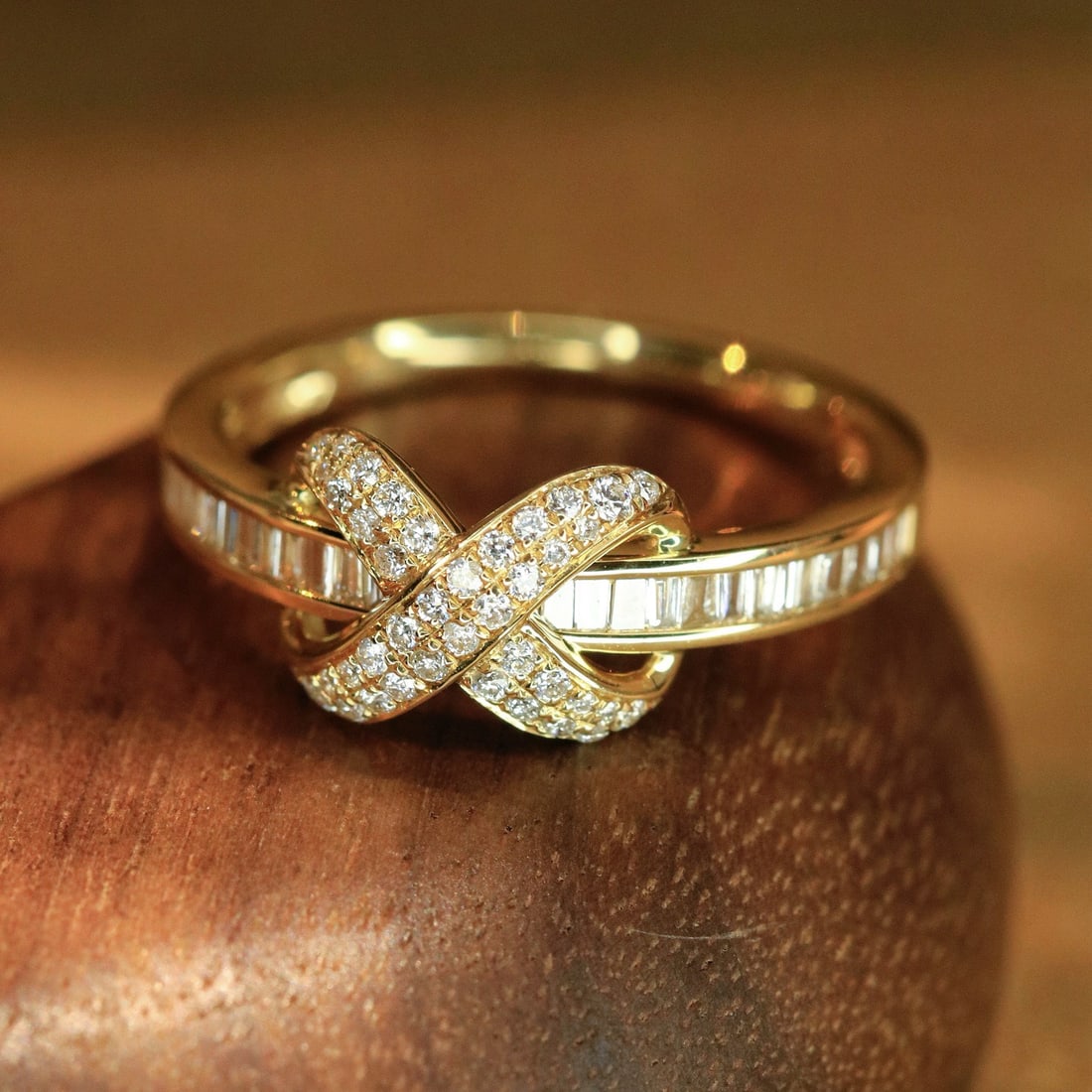 14k Gold 0.37 Ct Natural H Diamond Ring: Ref:231148132 // gold content:14k gold // ring size:7. 25us // // main gemstone:diamond // shape:multiple // carat weight:0. 37ct // clarity grade:vs-si // color:h // treatment:natural // Condition: