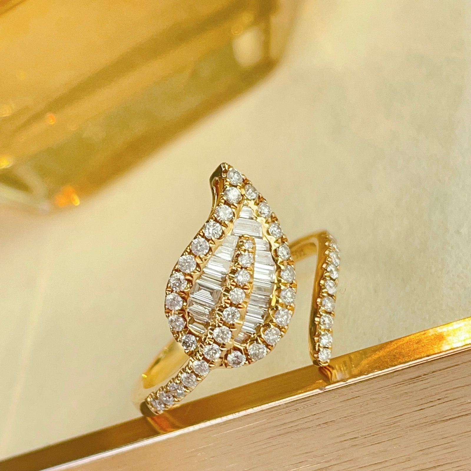 14k Gold 0.50 Ct Natural H Diamond Ring: Ref:231148141 // gold content:14k gold // ring size:7. 25us // // main gemstone:diamond // shape:multiple // carat weight:0. 50ct // clarity grade:vs-si // color:h // treatment:natural // Condition: