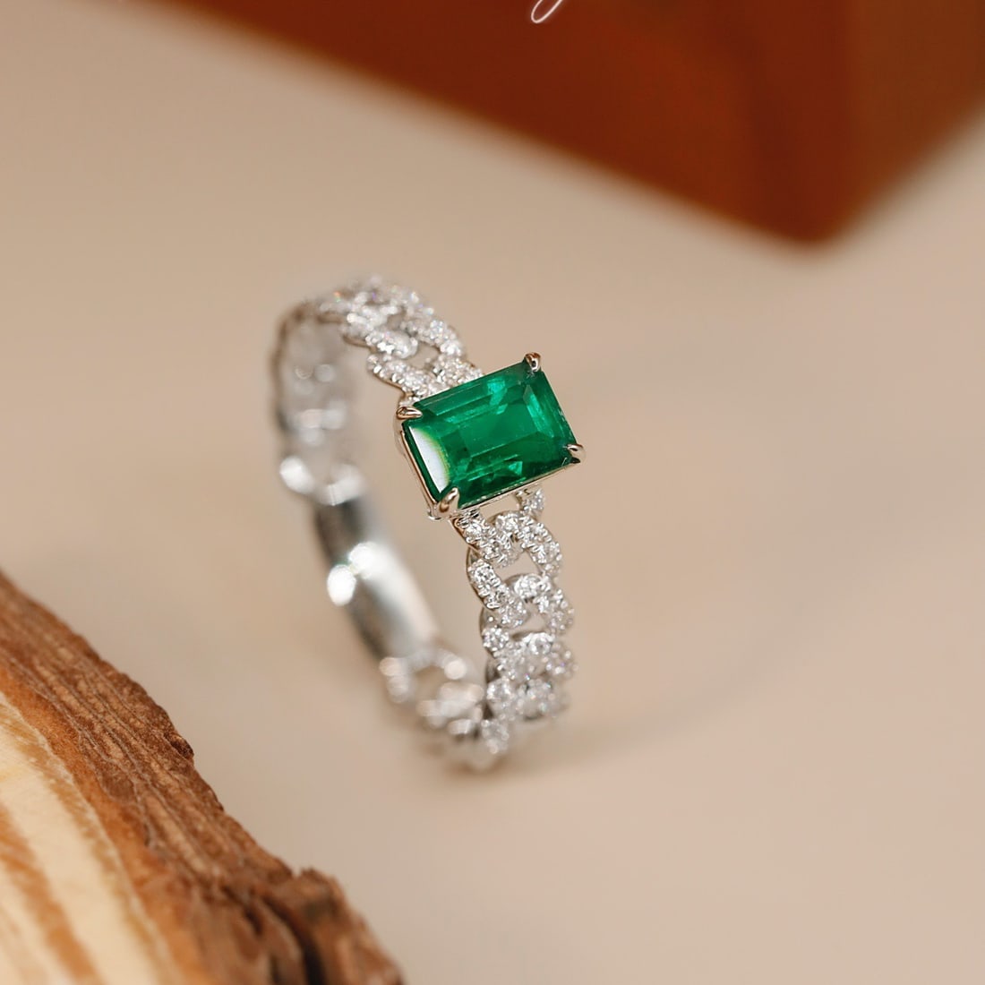 14k Gold 1.0 Ctw Vivid Green Natural Emerald & Diamond Ring: Ref:231148165 // gold content:14k gold // ring size:7. 25us // // main gemstone:emerald // shape:octagonal // carat weight:0. 8ct // color:vivid green // treatment:natural // // adjacent gemstone 2 :