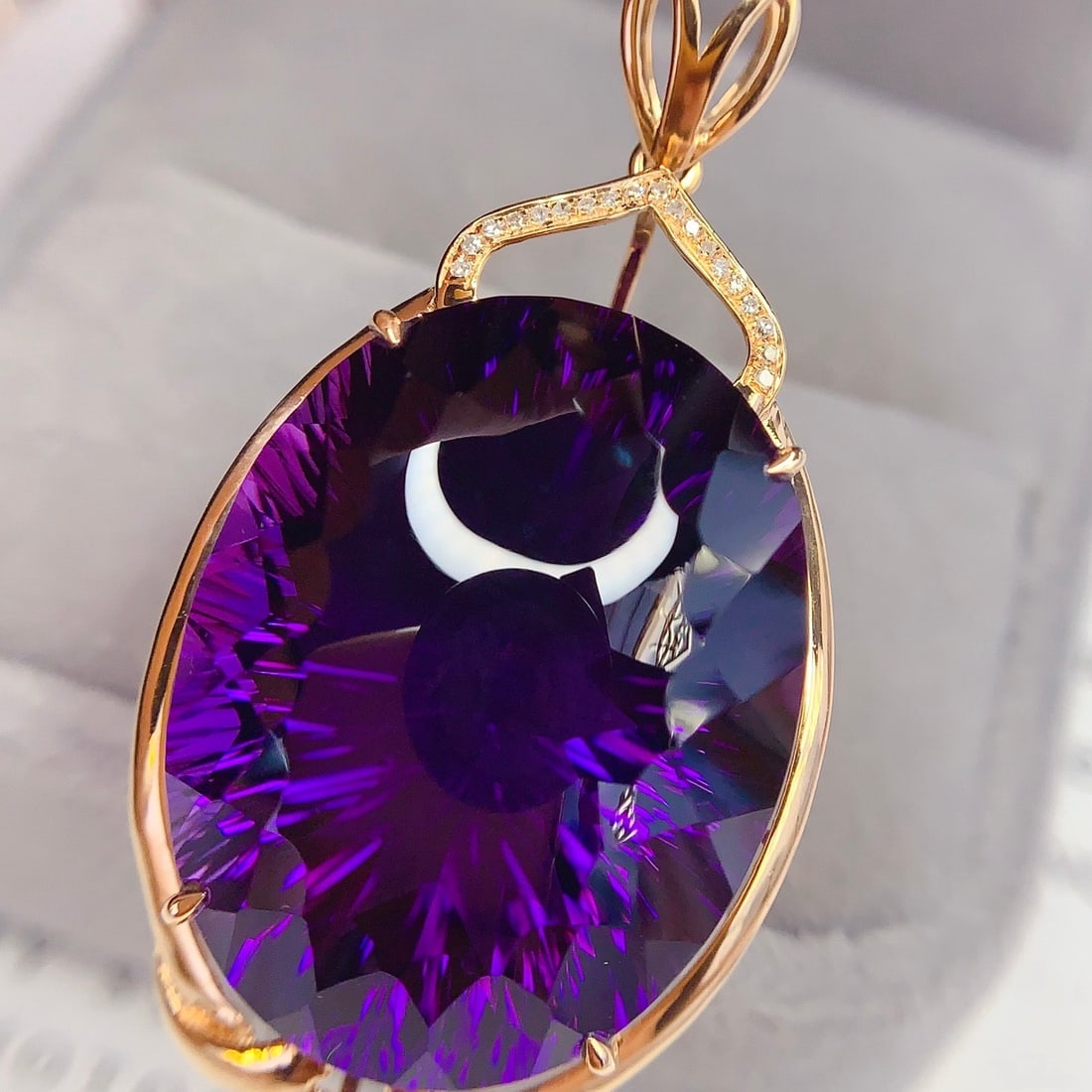 14k Gold 40.8 Ct Natural Amethyst & Diamond Pendant( Without Chain ): Ref:231148182 // gold content:14k gold // main gemstone:amethyst // shape:oval // carat weight:40. 8ct // color:purple // treatment:natural // // adjacent gemstone 2 : diamond // number of stones:19