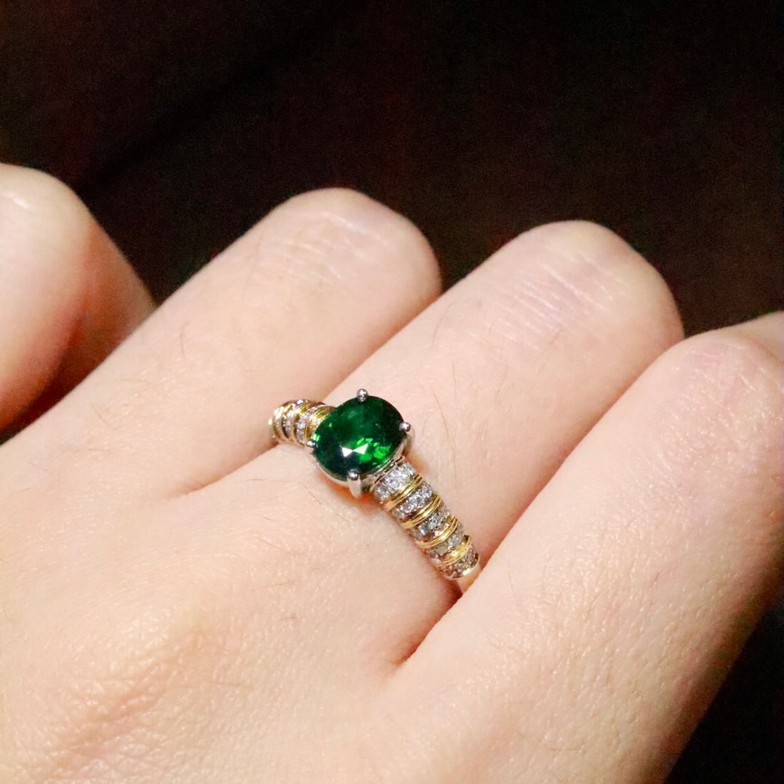 14k Gold 0.85 Ctw Natural Tsavorite & Diamond Ring - 6