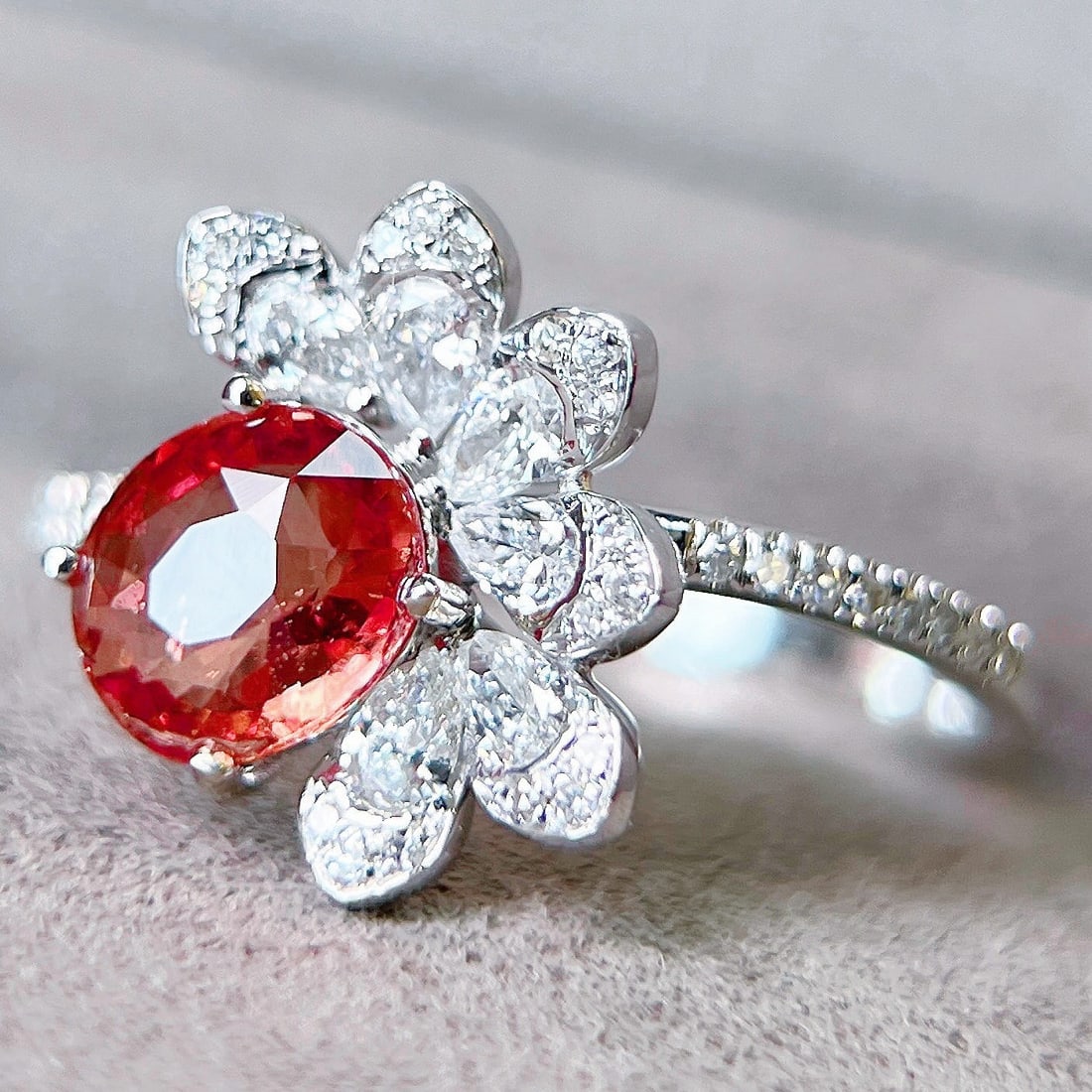 14k Gold 1.42 Ctw Natural Padparadscha Sapphire & Diamond Ring - 6