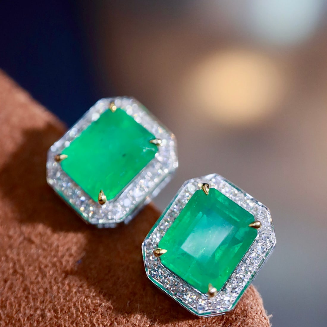 14k Gold 2.24 Ctw Natural Emerald & Diamond Earrings - 2