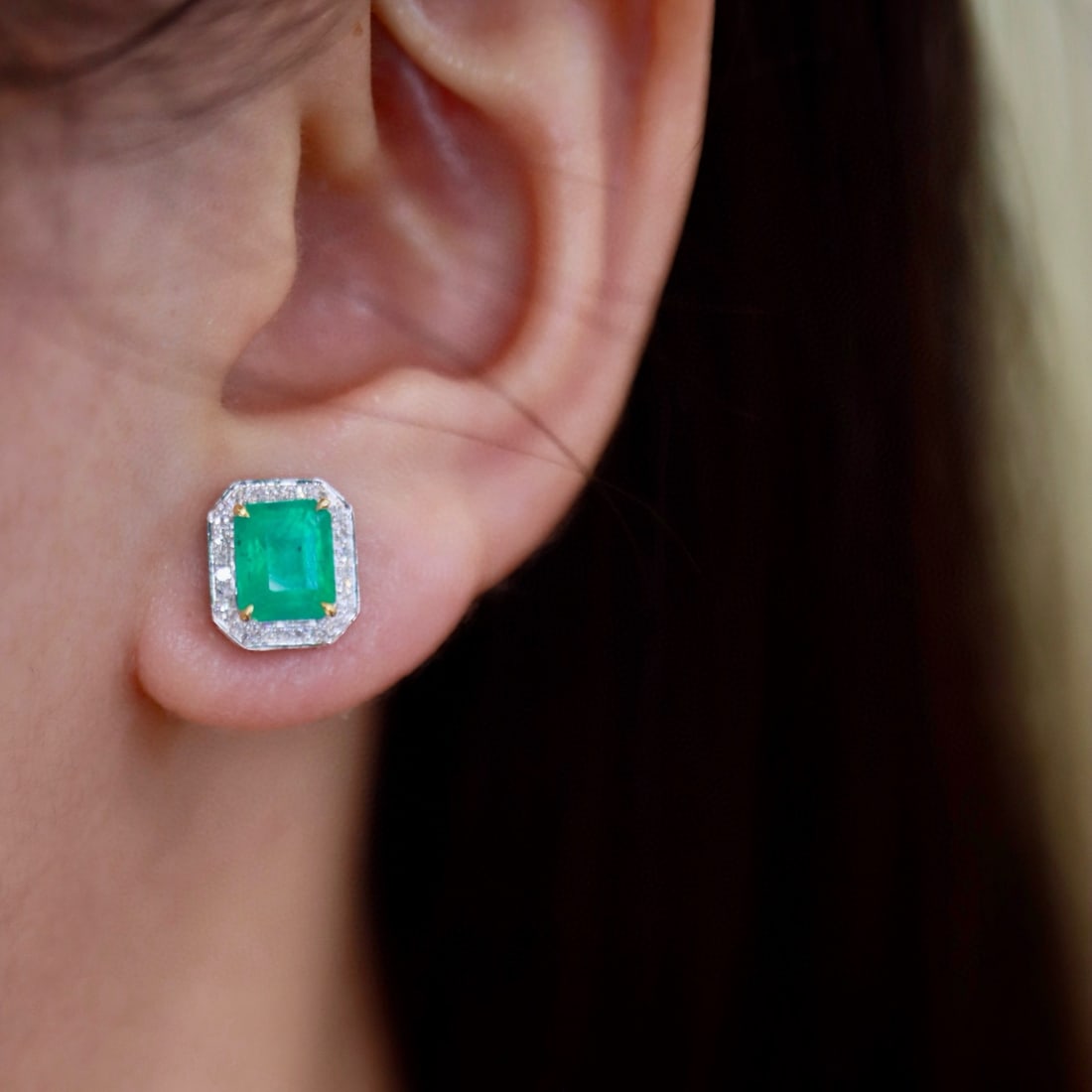 14k Gold 2.24 Ctw Natural Emerald & Diamond Earrings - 8