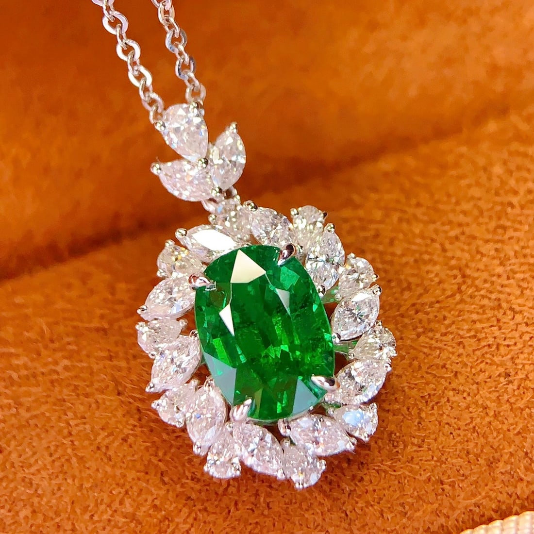 14k Gold 2.7 Ct Natural Tsavorite & Diamond Pendant( Without Chain ): Ref:231148336 // gold content:14k gold // main gemstone:tsavorite // shape:oval // carat weight:2. 7ct // color:green // treatment:natural // // adjacent gemstone 2 : diamond // number of stones:23
