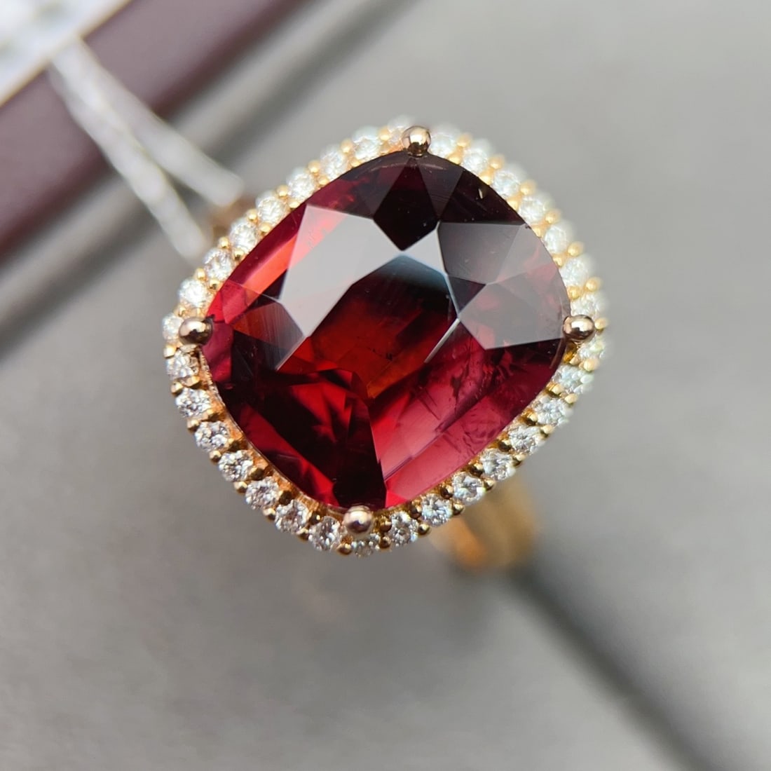 14k Gold 5.7 Ct Natural Tourmaline & Diamond Ring - 4