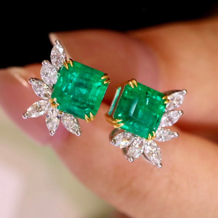14k Gold 2.62 Ctw Natural Emerald & Diamond Earrings - 2