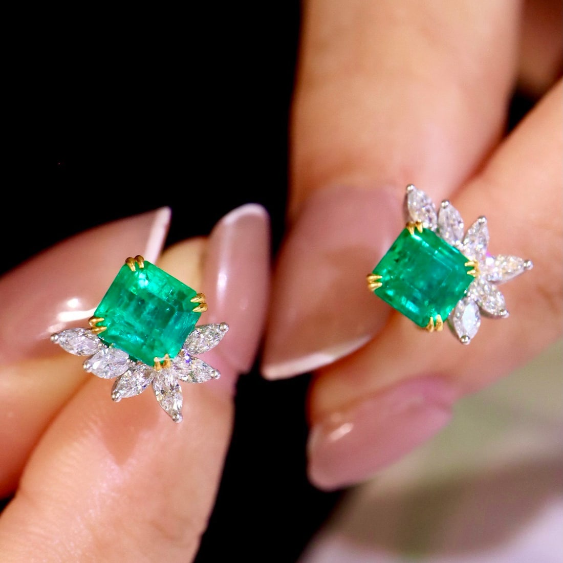 14k Gold 2.62 Ctw Natural Emerald & Diamond Earrings - 3