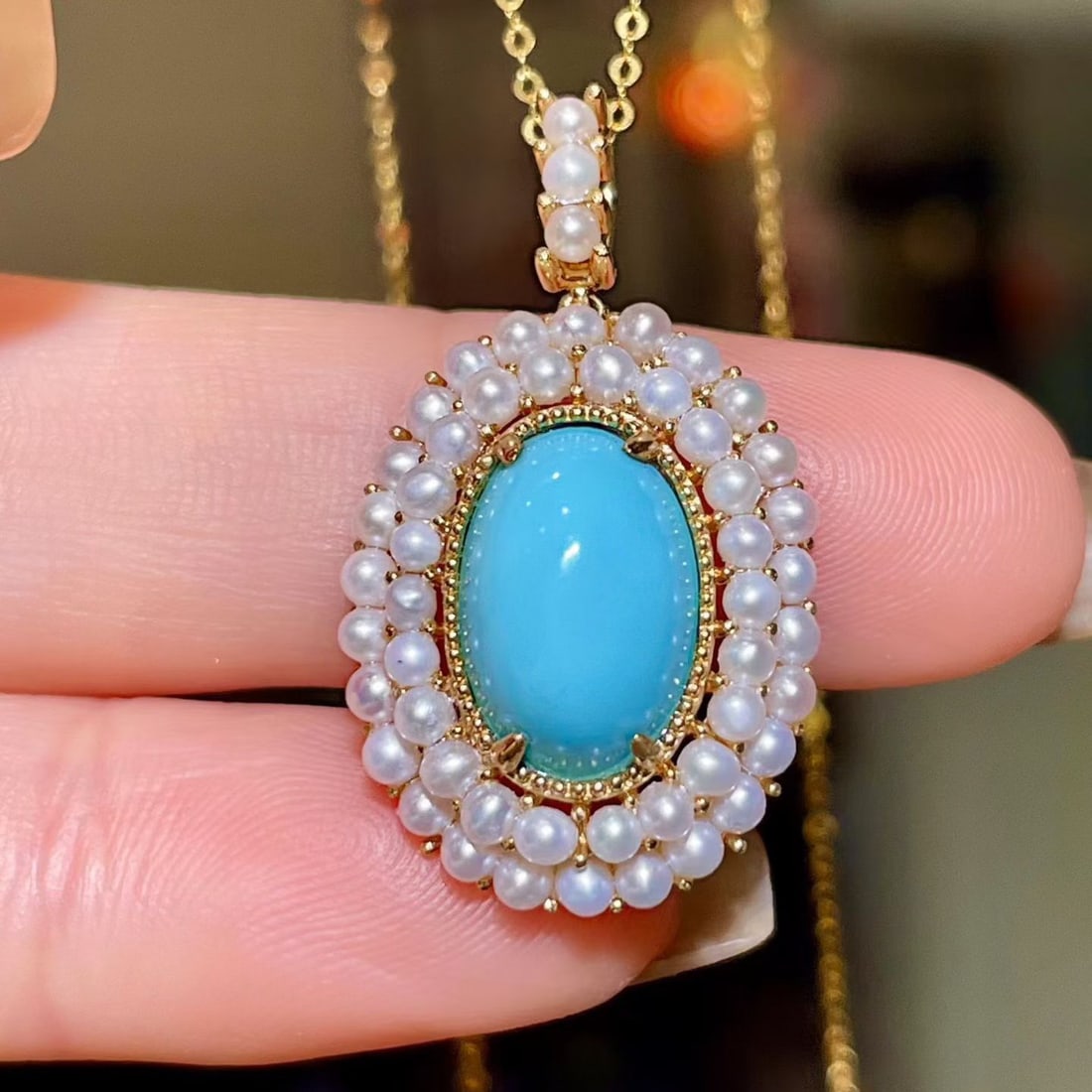 14k Gold 3.45 Ct Natural Blue Turquoise & Pearl Pendant( Without Chain ): Ref:231148418 // gold content:14k gold // main gemstone:blue turquoise // shape:oval // carat weight:3. 45ct // color:blue // treatment:natural // // adjacent gemstone 2 : pearl // shape:round //