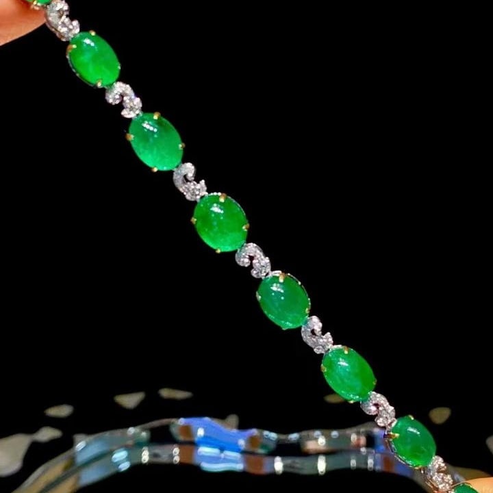 14k Gold 16.95 Ct Natural Emerald & Diamond Bracelet - 3