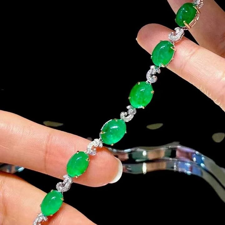 14k Gold 16.95 Ct Natural Emerald & Diamond Bracelet - 6