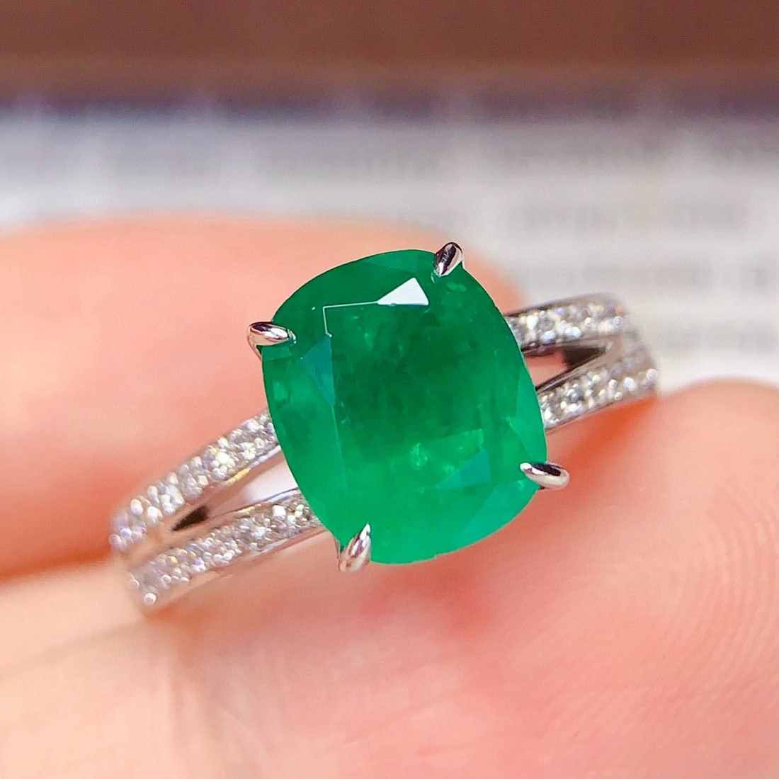 14k Gold 2.55 Ct Natural Emerald & Diamond Ring - 4
