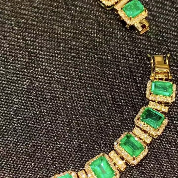 14k Gold 10.8 Ct Natural Emerald & Diamond Bracelet - 2