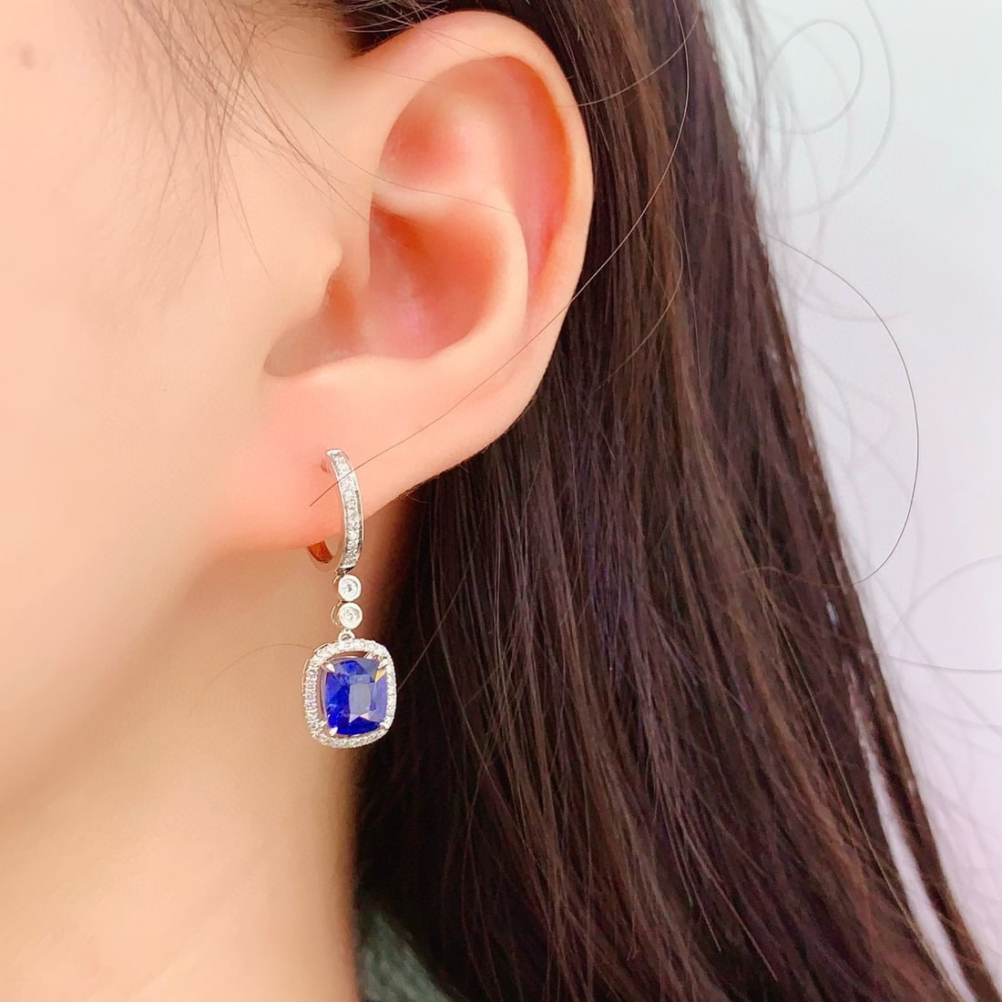 14k Gold 2.6 Ct Natural Sapphire & Diamond Earrings - 4