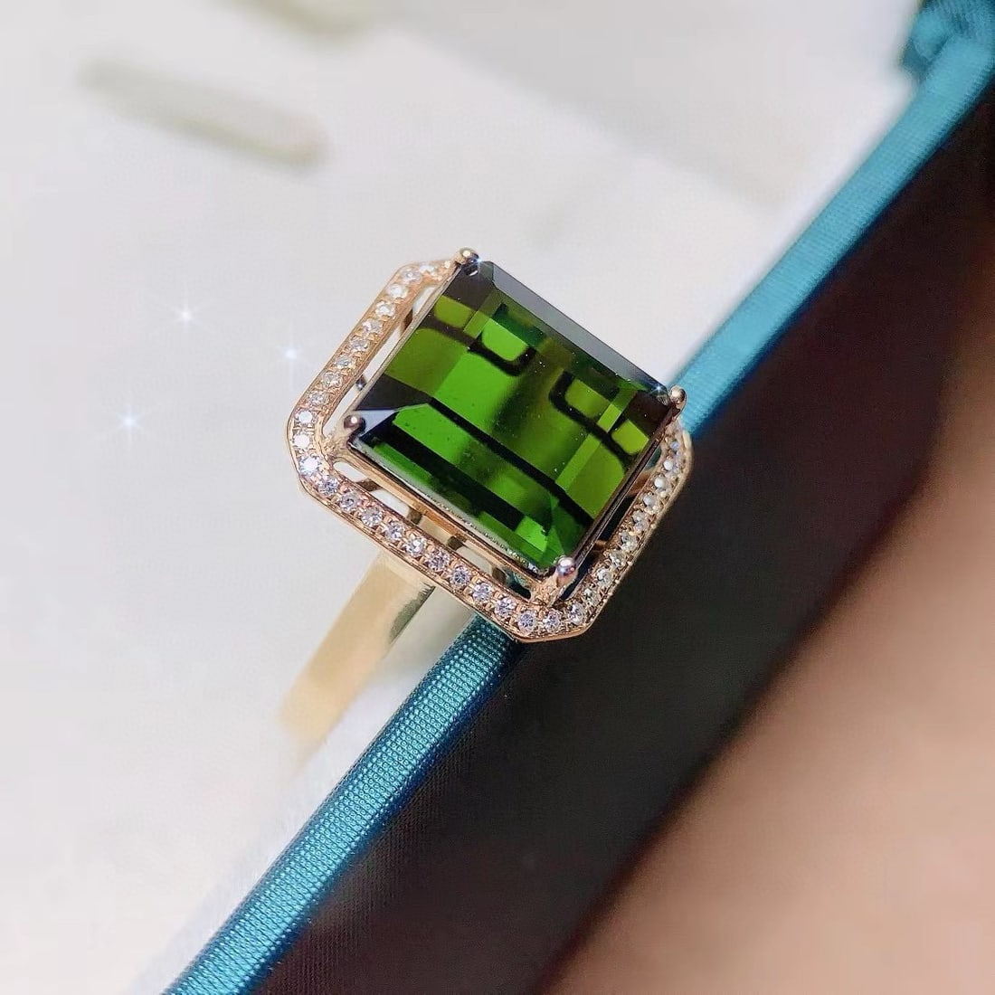 14k Gold 8.18 Ctw Natural Tourmaline & Diamond Ring - 4