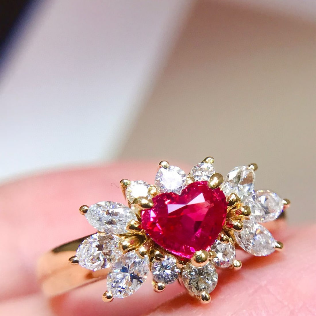 14k Gold 1.13 Ctw Natural Ruby & Diamond Ring - 3