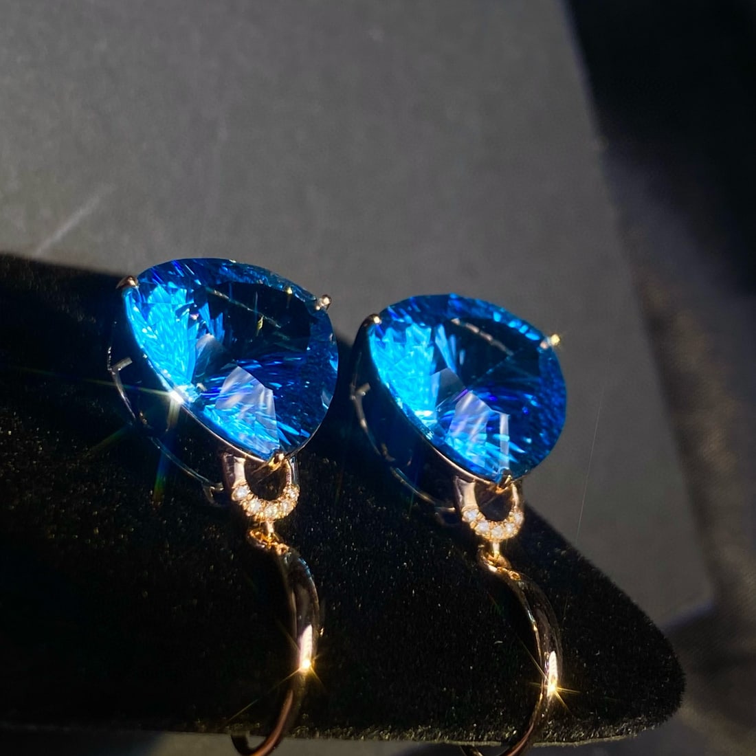 14k Gold 14.15 Ct Natural Topaz & Diamond Earrings - 4