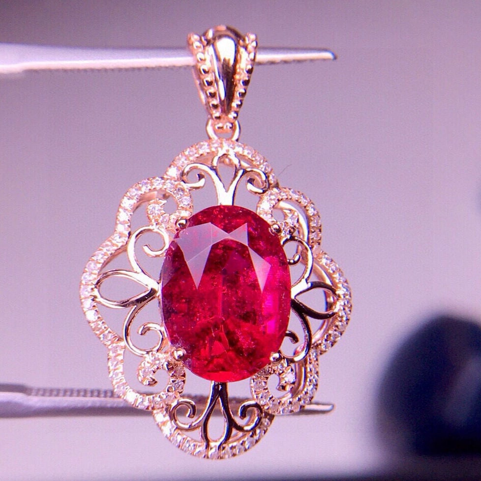 14k Gold 3.05 Ct Natural Tourmaline & Diamond Pendant( Without Chain ): Ref:231149250 // gold content:14k gold // main gemstone:tourmaline // shape:oval // carat weight:3. 05ct // color:red // treatment:natural // // adjacent gemstone 2 : diamond // shape:round //