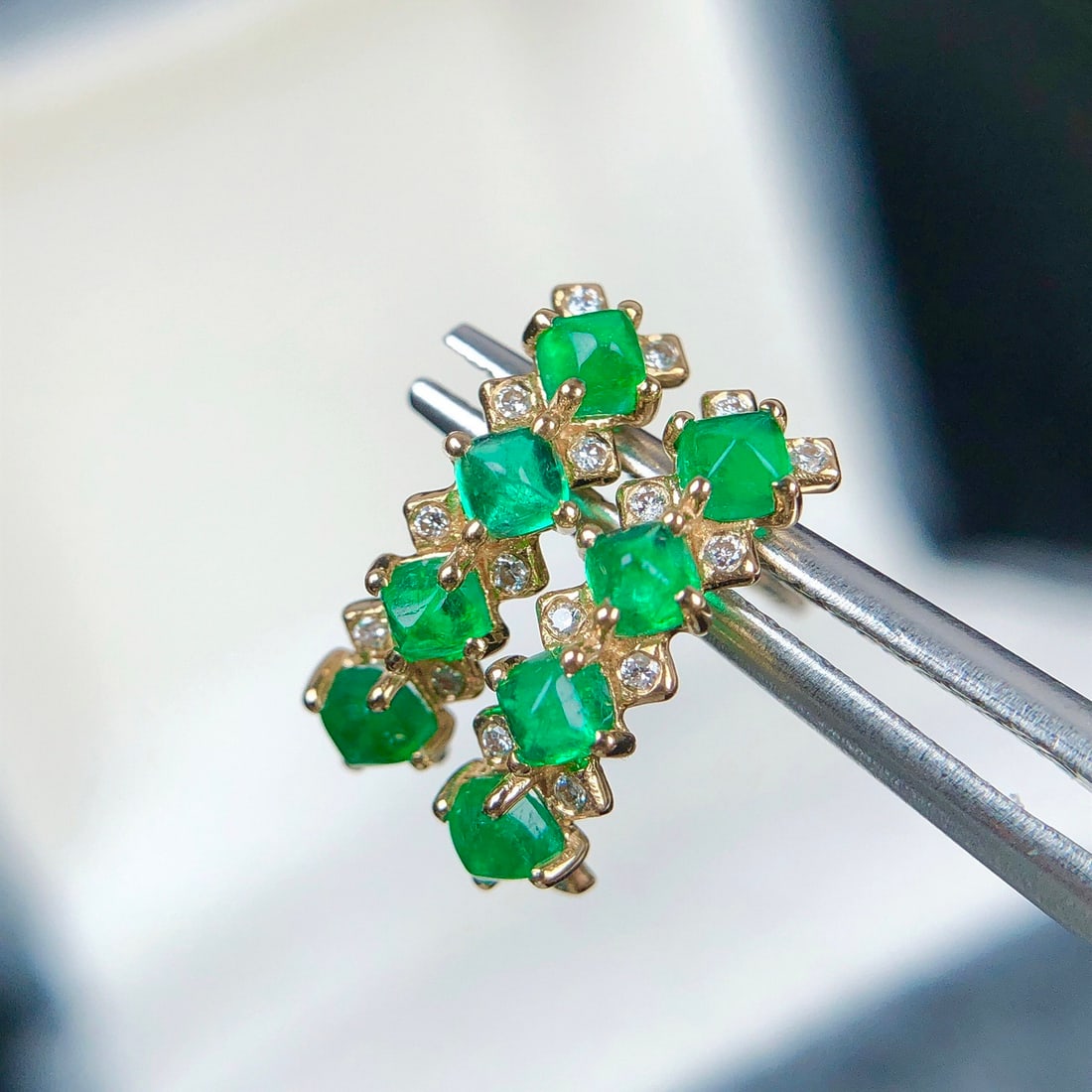 14k Gold 1.13 Ctw Natural Emerald & Diamond Earrings - 3