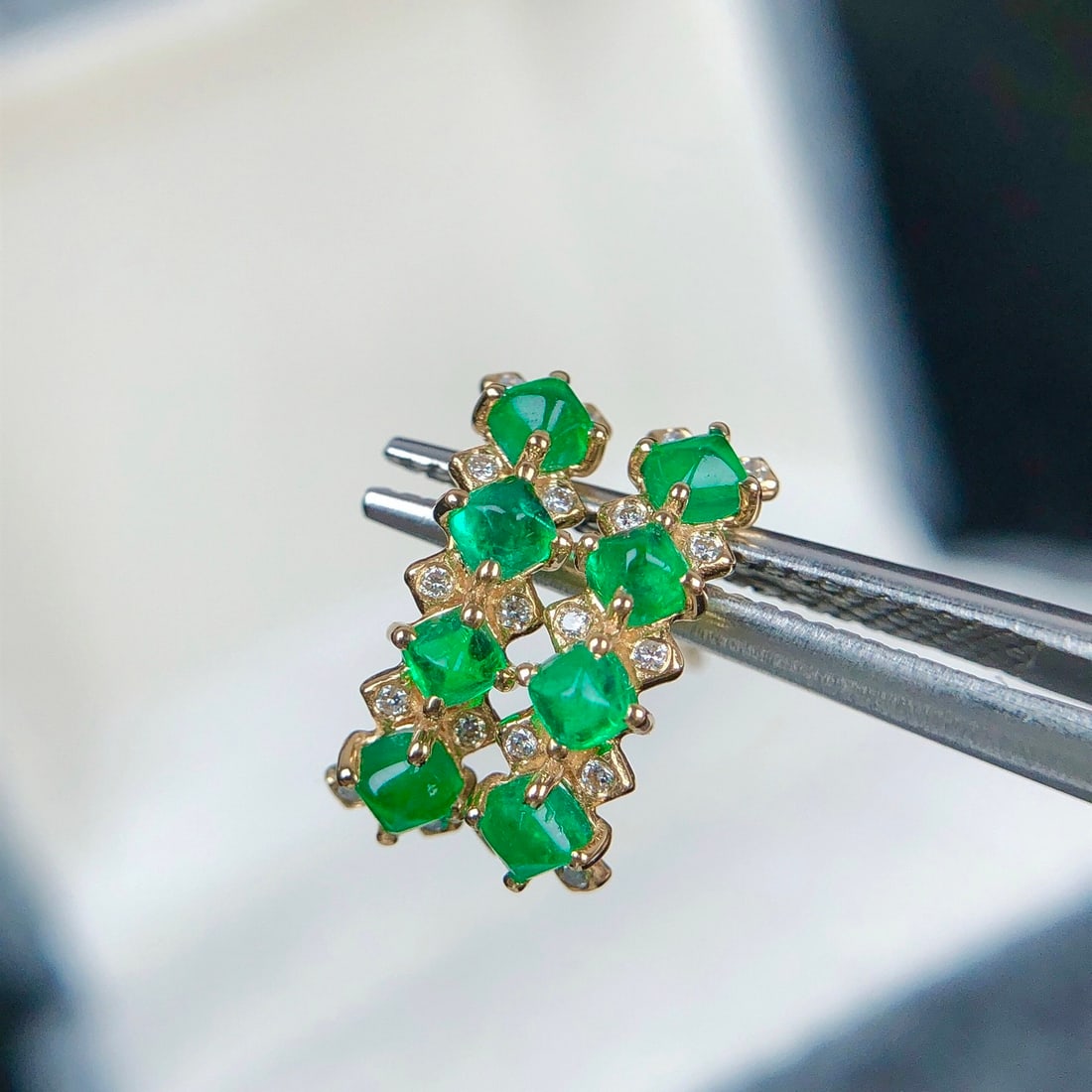 14k Gold 1.13 Ctw Natural Emerald & Diamond Earrings - 4