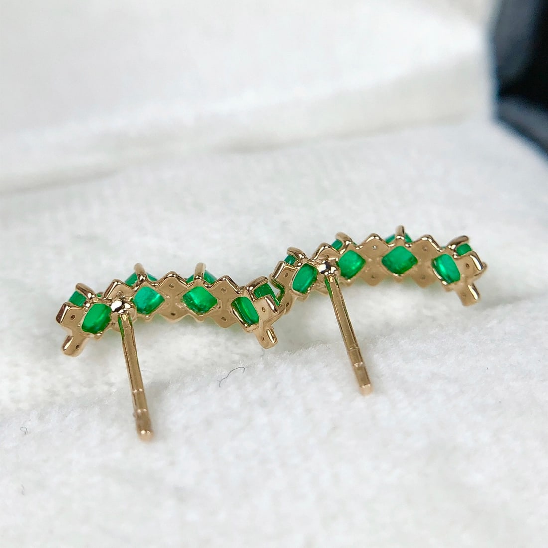 14k Gold 1.13 Ctw Natural Emerald & Diamond Earrings - 6