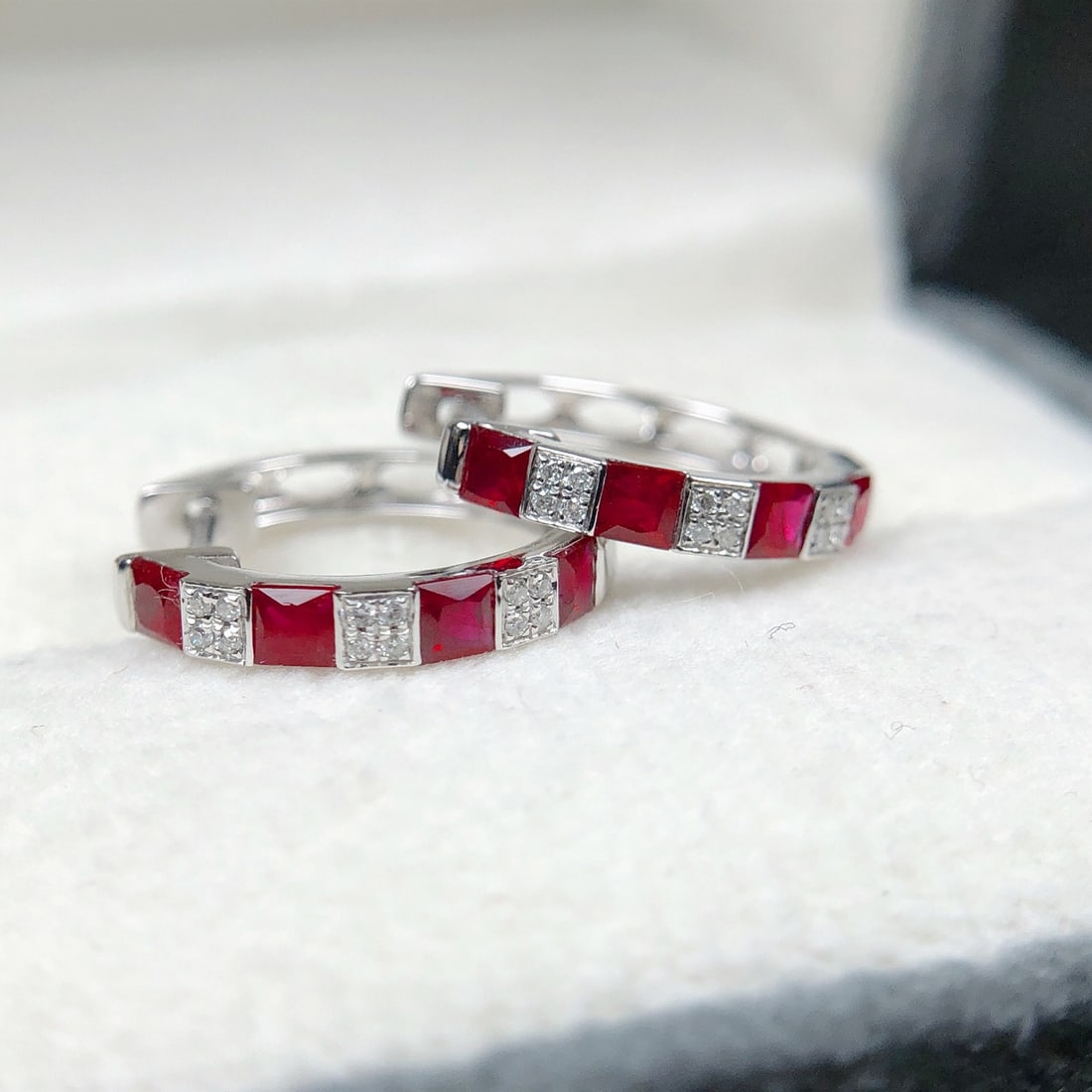 14k Gold 0.82 Ctw Natural Ruby & Diamond Earrings: Ref:231150038 // gold content:14k gold // main gemstone:ruby // shape:princess // carat weight:0. 75ct // color:red // treatment:natural // // adjacent gemstone 2 : diamond // shape:round // carat wei