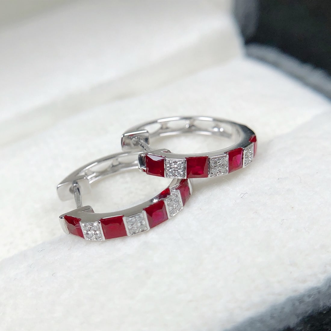 14k Gold 0.82 Ctw Natural Ruby & Diamond Earrings - 3