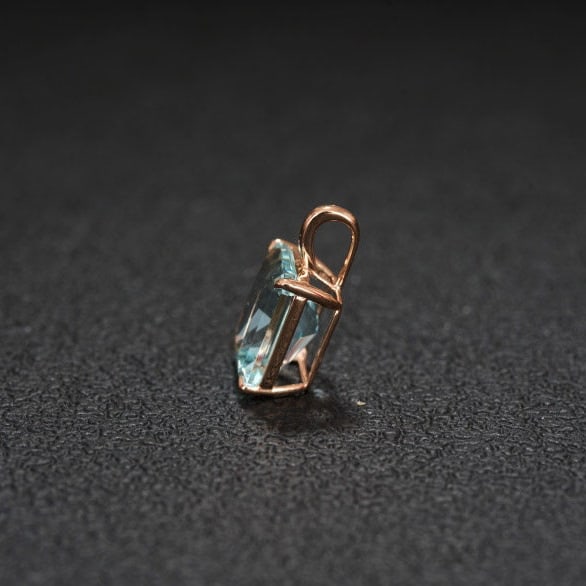 14k Gold 3.82 Ct Natural Aquamarine Pendant( Without Chain ) - 4