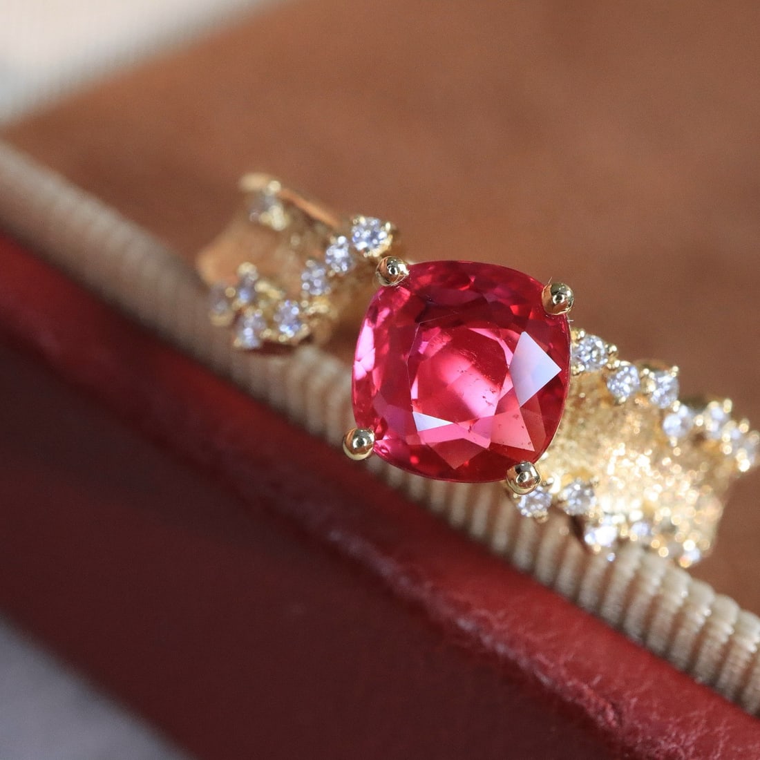 14k Gold 1.11 Ctw Natural Ruby & Diamond Ring - 2