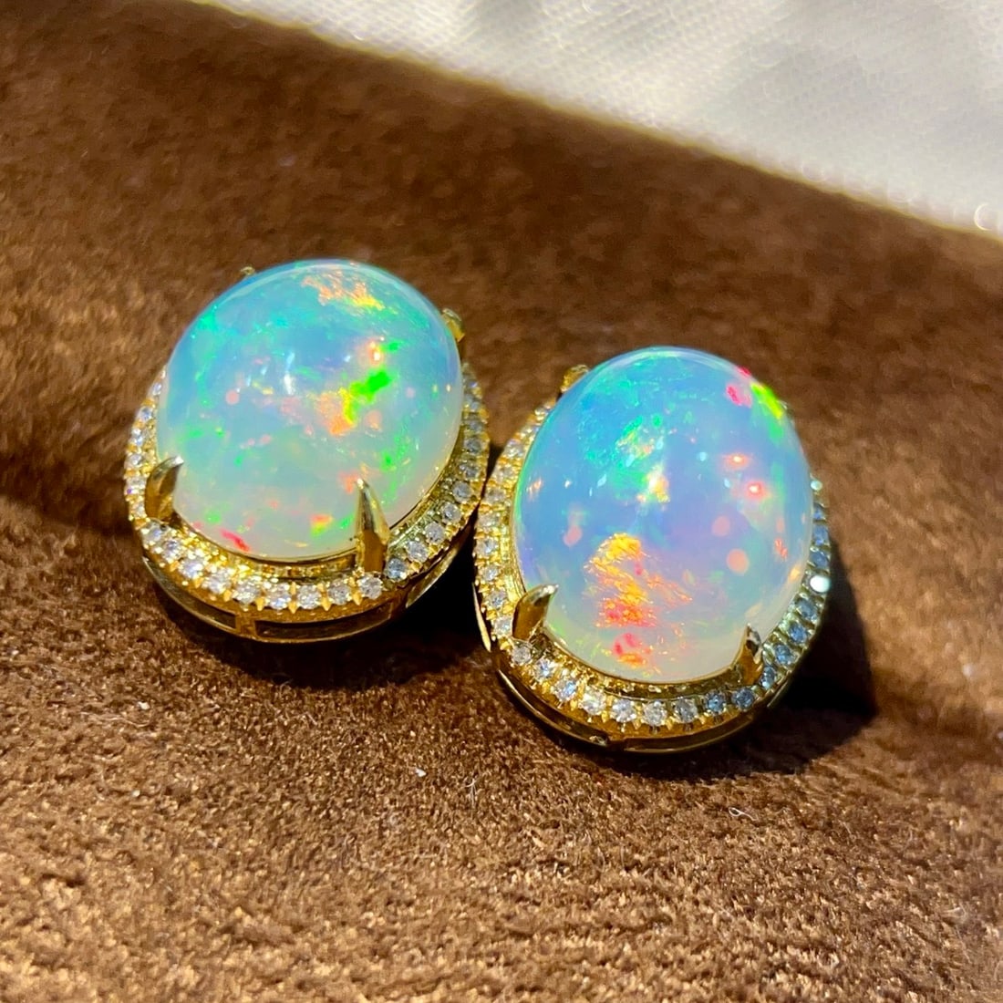 14k Gold 5.03 Ctw Natural Opal & Diamond Earrings - 4