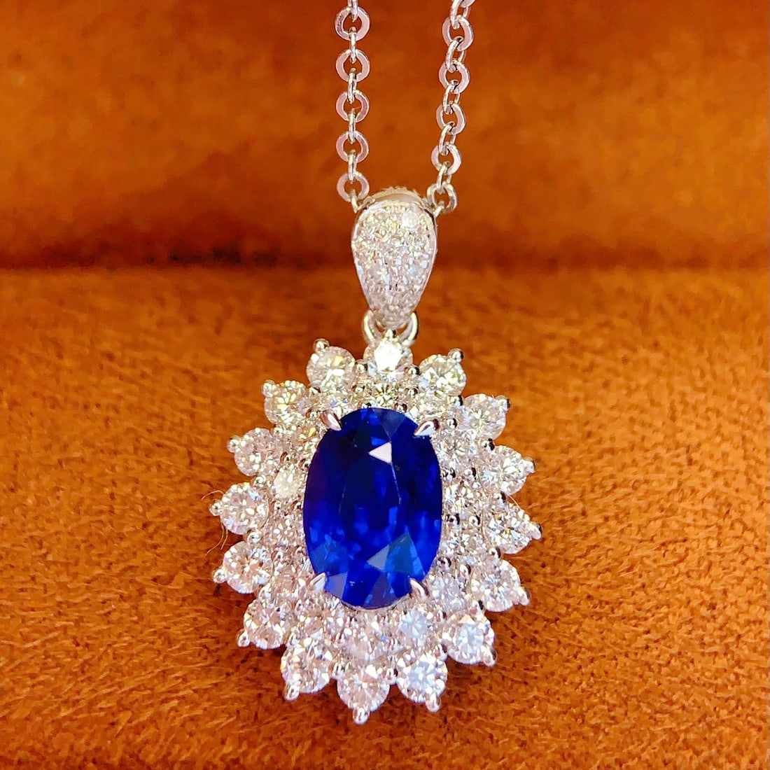 14k Gold 1.45 Ct Vivid Blue Natural Sapphire & Diamond Pendant( Without Chain ) - 4