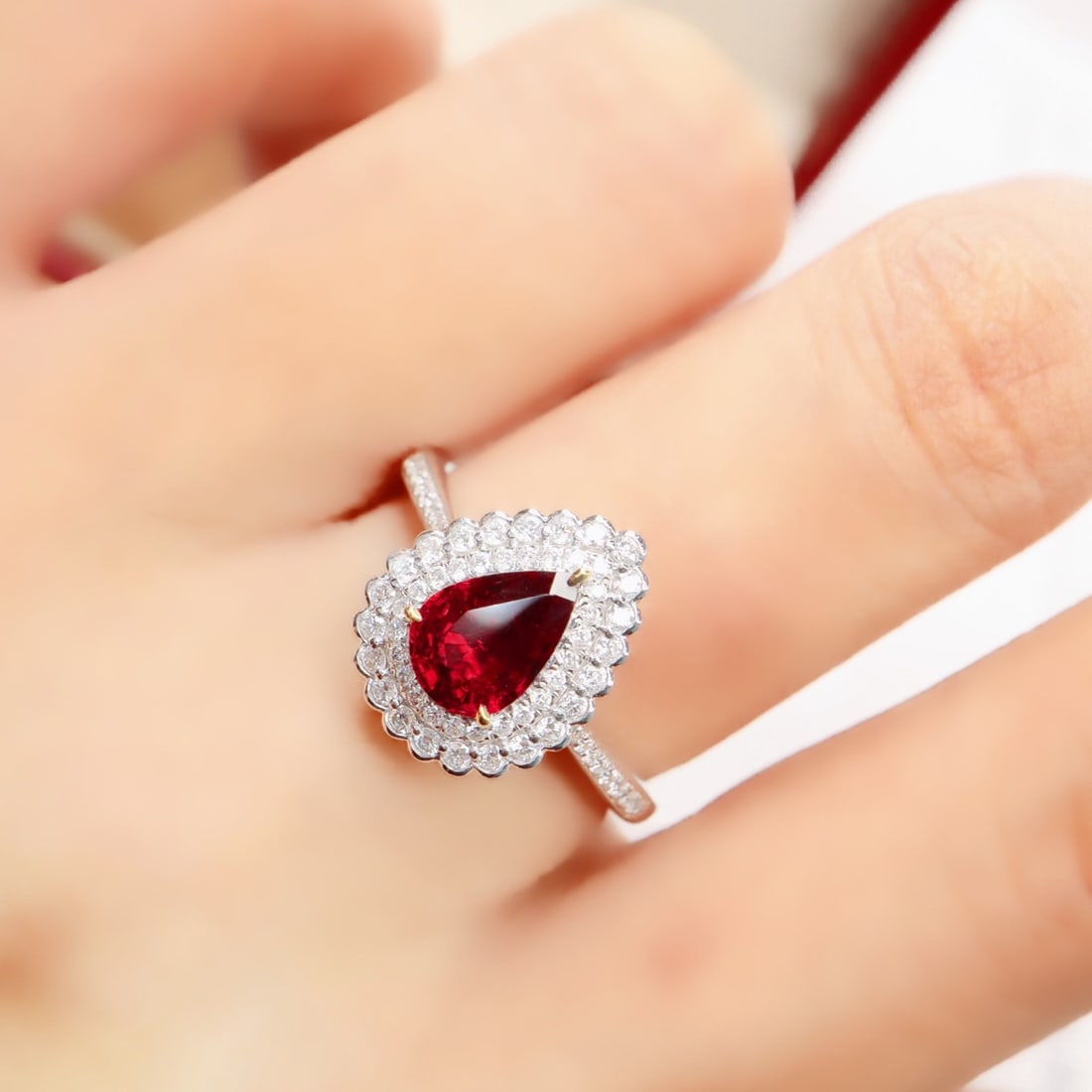 14k Gold 1.43 Ctw Vivid Red Natural Ruby & Diamond Ring - 5