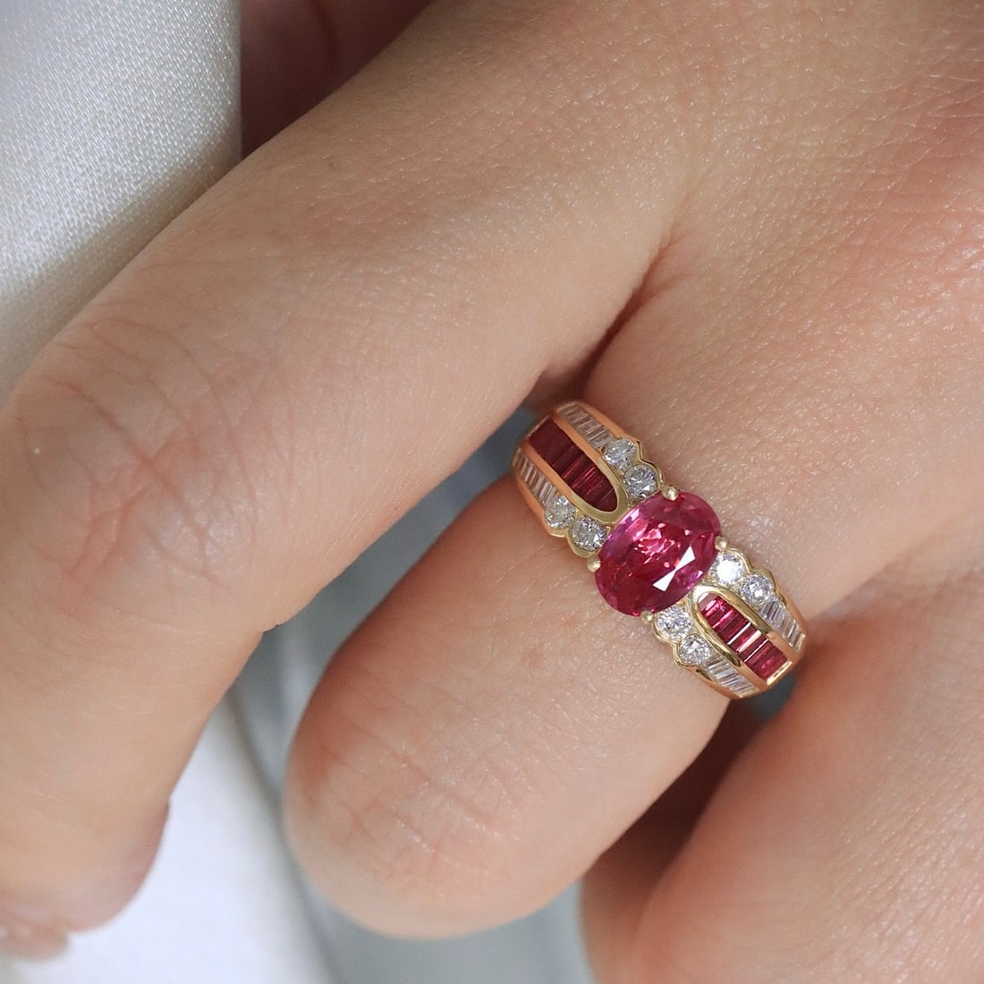14k Gold 1.38 Ctw Natural Ruby & Diamond Ring - 6
