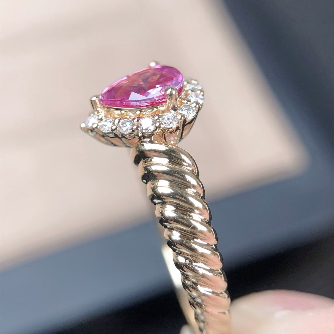 14k Gold 0.61 Ctw Natural Sapphire & Diamond Ring - 4